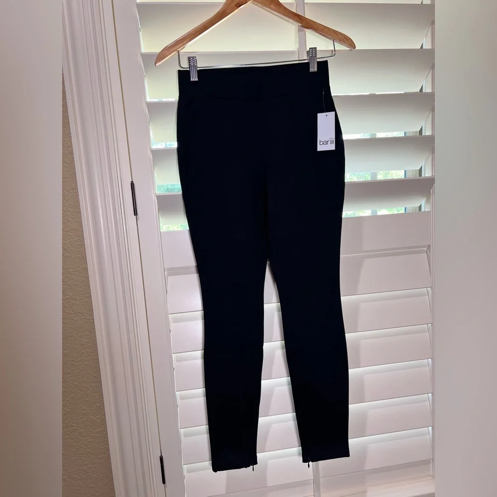 🆕 Bar III Black Ankle Pants - Picture 1 of 6